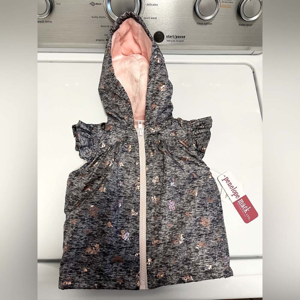 NWT Penelope Mack baby zipper vest size 6-9 months